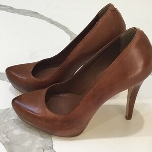 Aldo Classic Brown Heels size 8